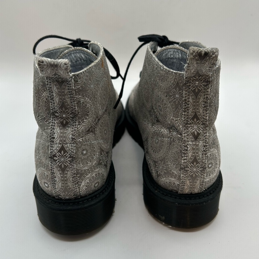 RARE VINTAGE Dr. Martens Made in England Bev 4-Eye Silk Boots Metallic silver 9 - Picture 11 of 15